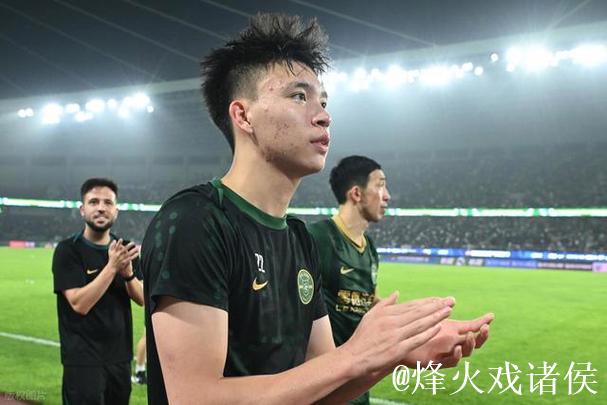 国际笑话!中国金球奖太业余了?0球0助入选,11球本土金靴却落选 国际笑话!中国金球奖太业余了?0球0助入选,11球本土金靴却落选